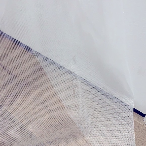 Emma & Grace Veil - Picture 3 of 6